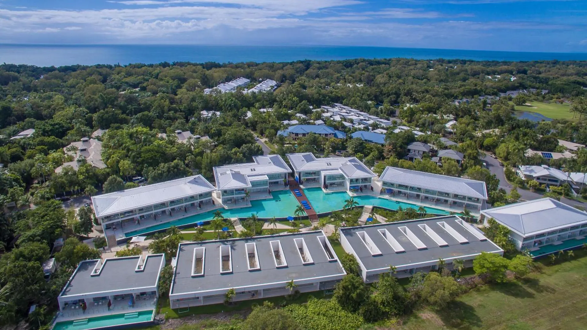 Pool Resort Port Douglas