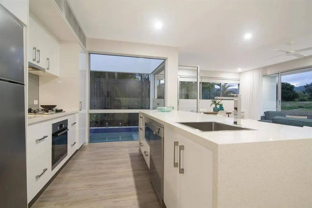 Pool Resort Port Douglas Australia