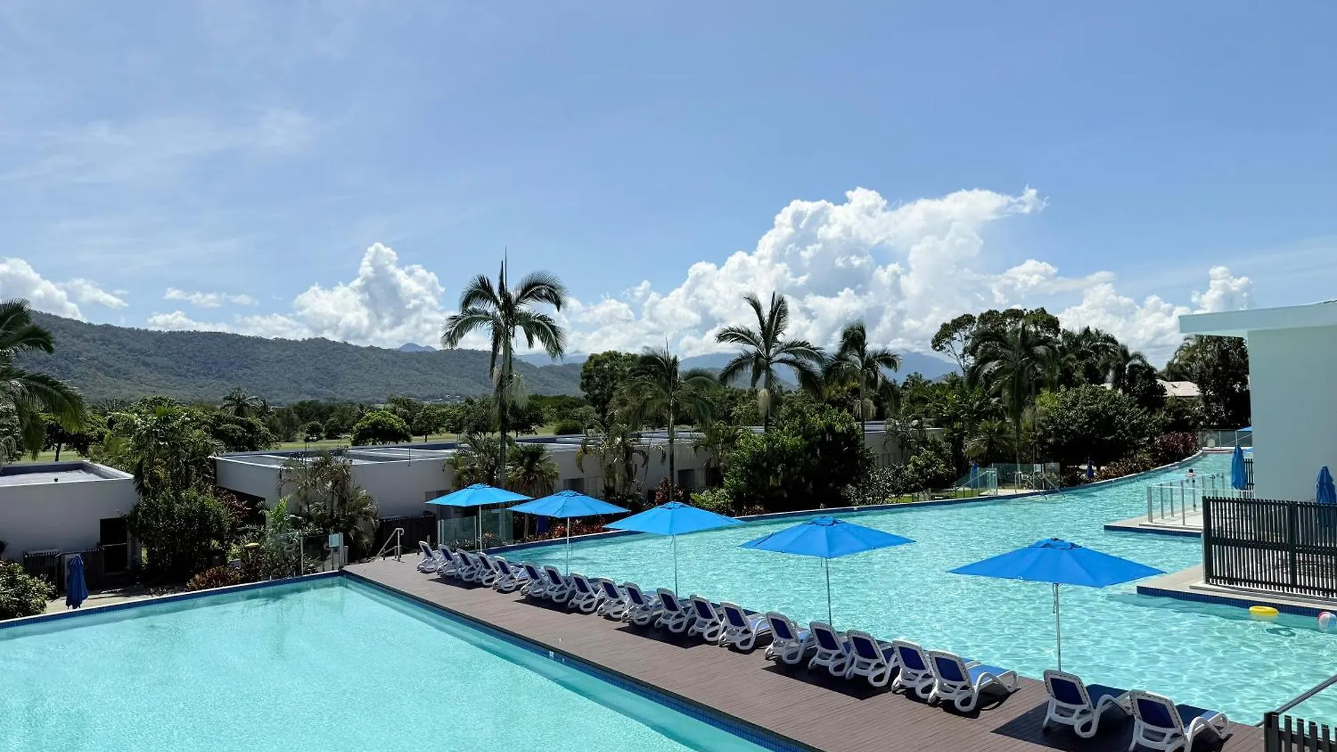 **** Aparthotel Pool Resort Port Douglas Australia