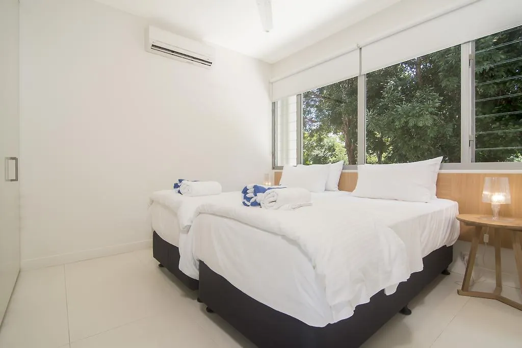 Pool Resort Port Douglas 4*,
